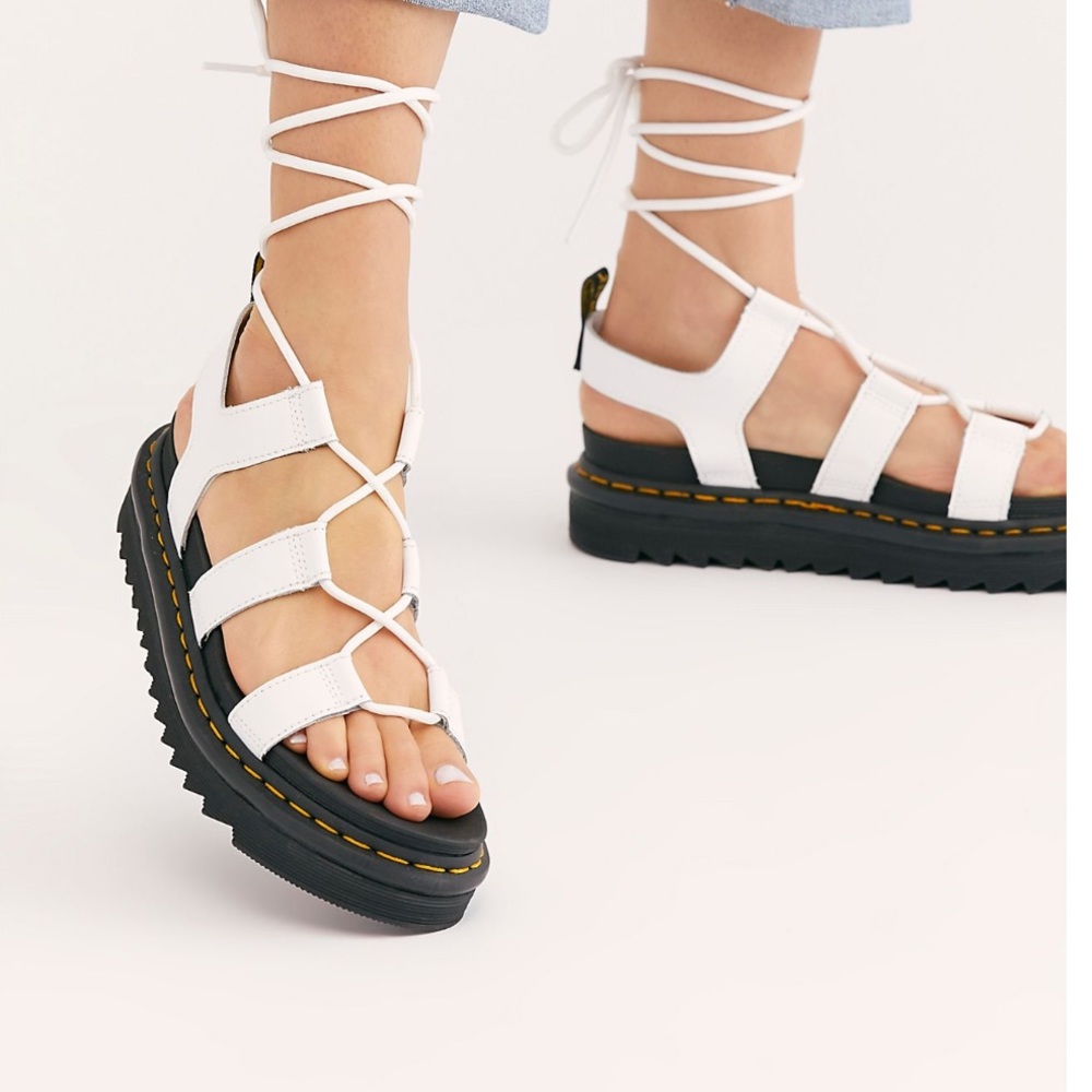 Dr. Martens Nartilla Flatform Sandel